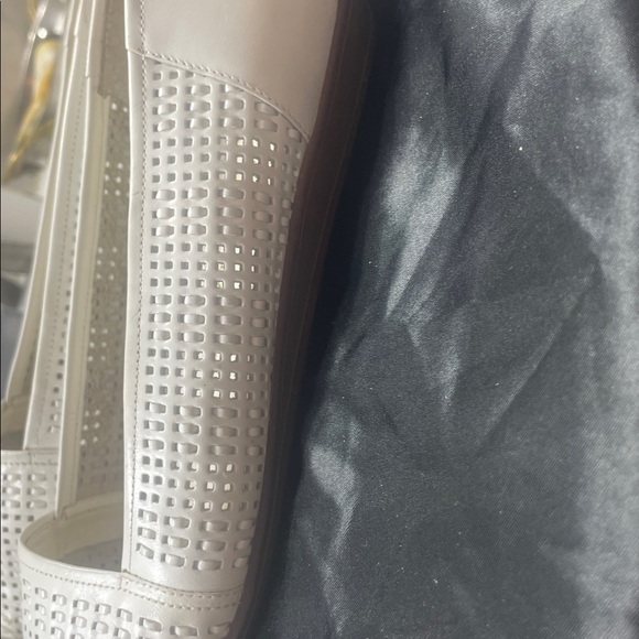 Vintage Naturalizer white basket weave flats size 6.5 - Picture 5 of 7